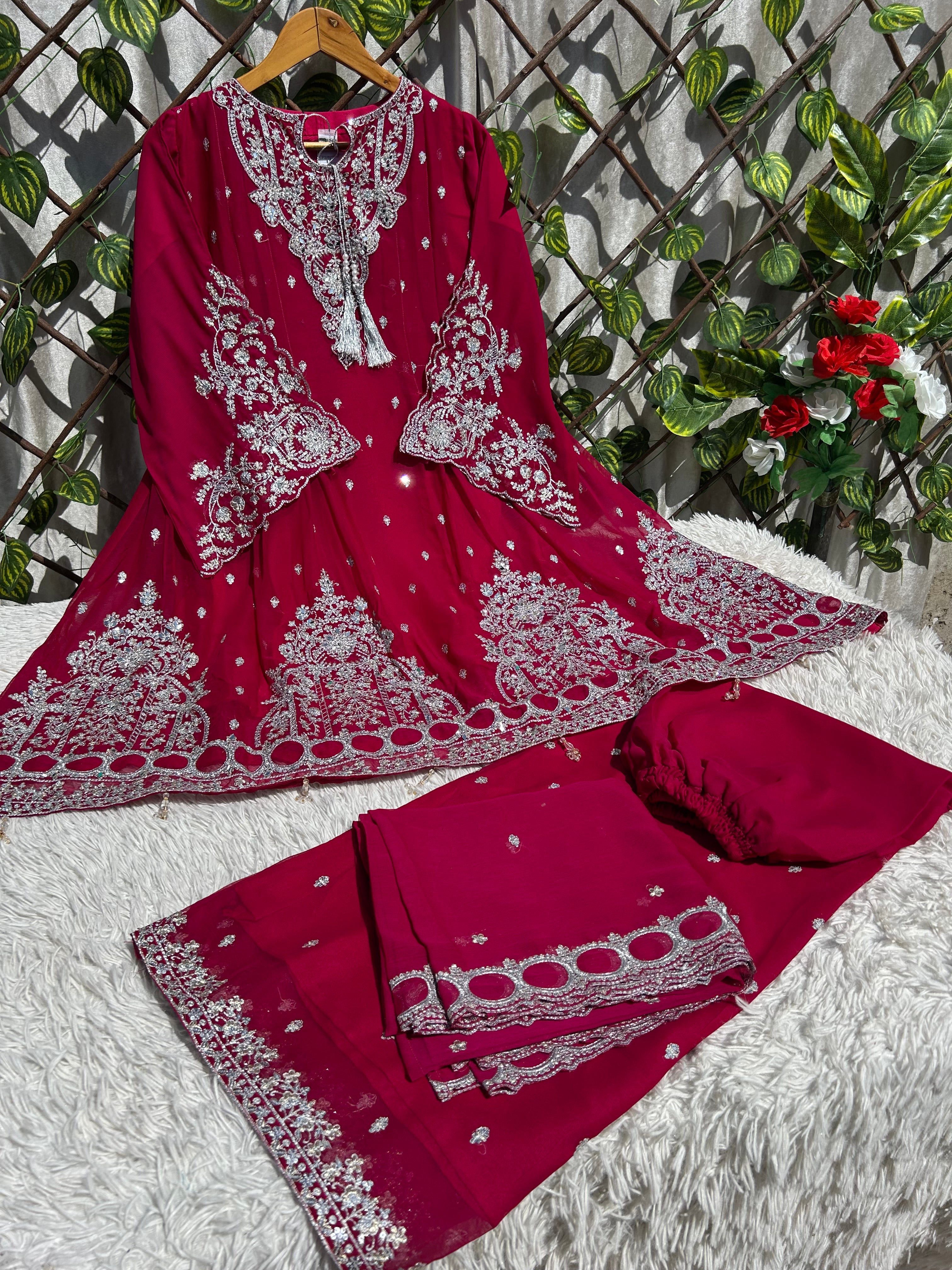 P 024 (Party & Wedding Wear)