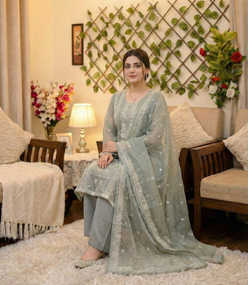 082 (wedding & Party Wear)