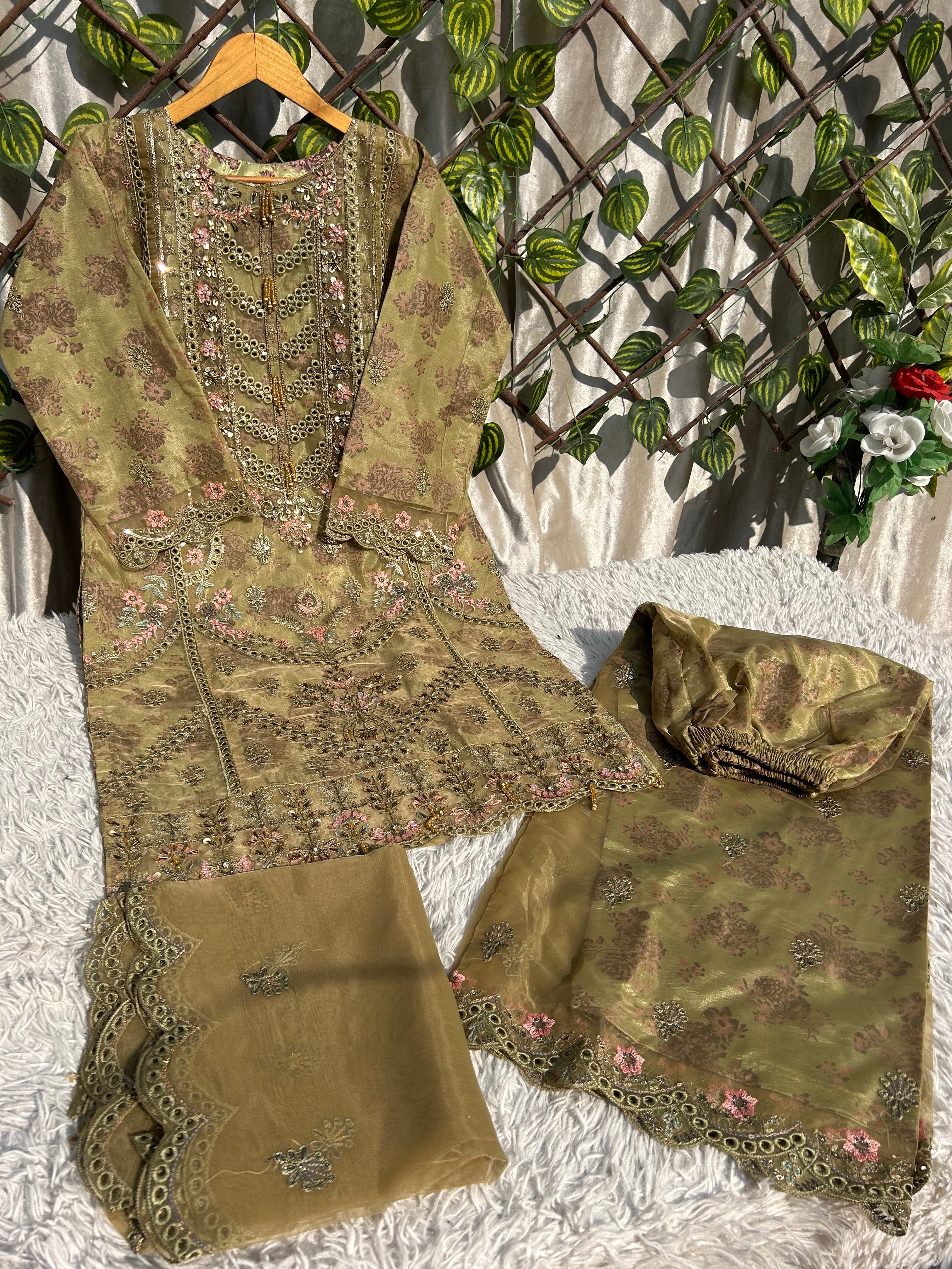 Z 10 (wedding & Party Wear)
